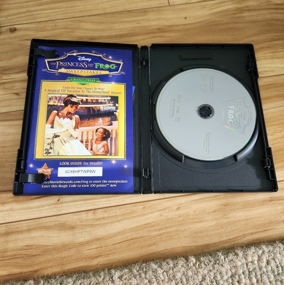 The Princess and the Frog Disney DVD - Picture 3 of 4
